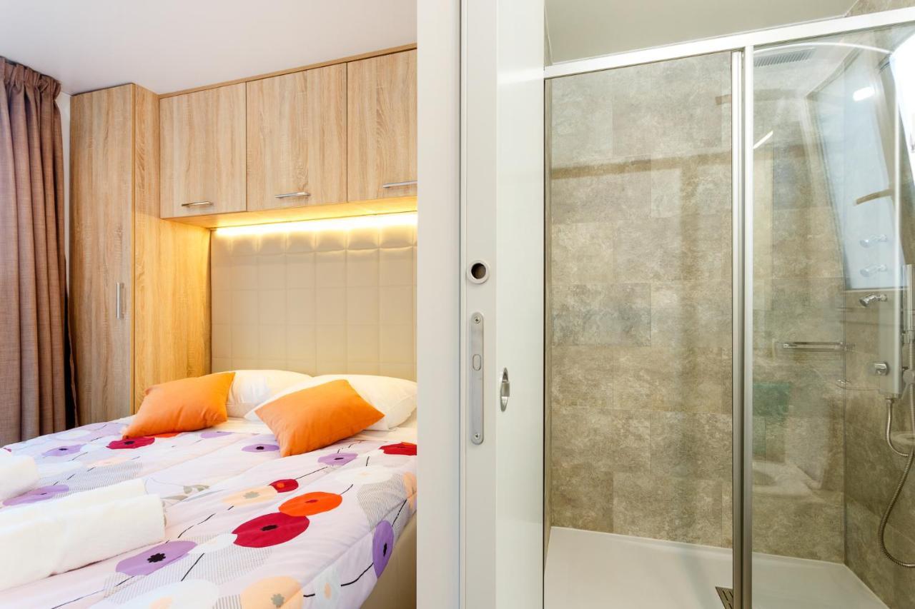 Tar-Vabriga Mobile Homes - Lanterna Premium Camping Resort מראה חיצוני תמונה
