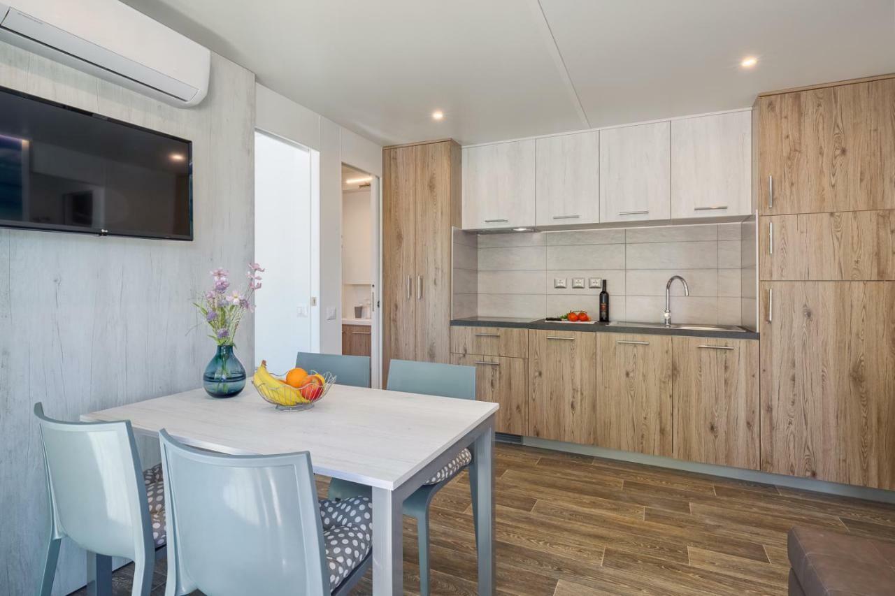 Tar-Vabriga Mobile Homes - Lanterna Premium Camping Resort מראה חיצוני תמונה