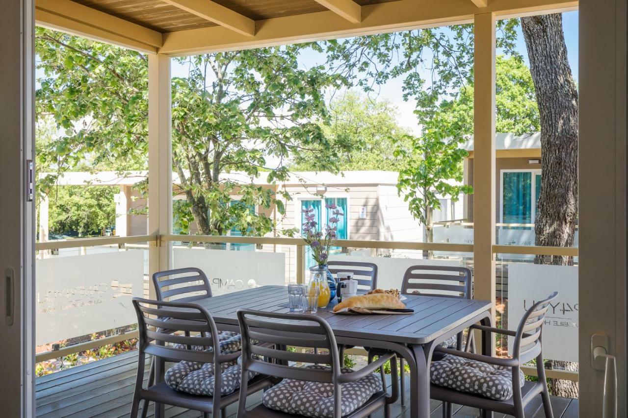 Tar-Vabriga Mobile Homes - Lanterna Premium Camping Resort מראה חיצוני תמונה