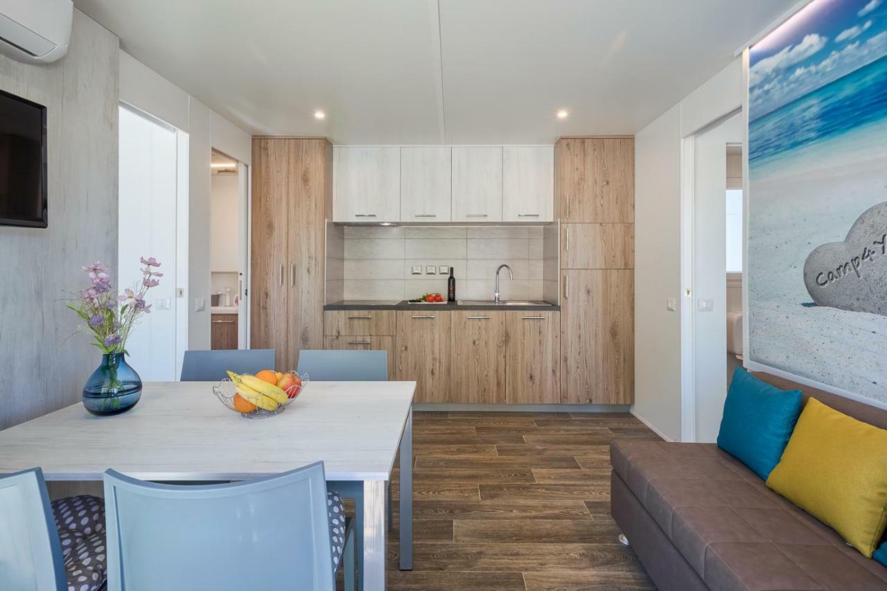Tar-Vabriga Mobile Homes - Lanterna Premium Camping Resort מראה חיצוני תמונה